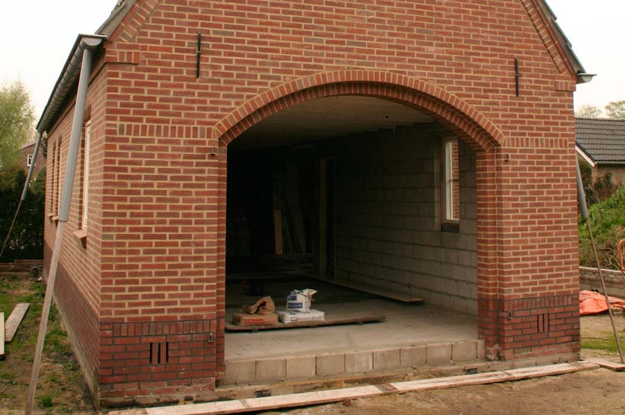 Nieuwbouw garage in St. Hubert